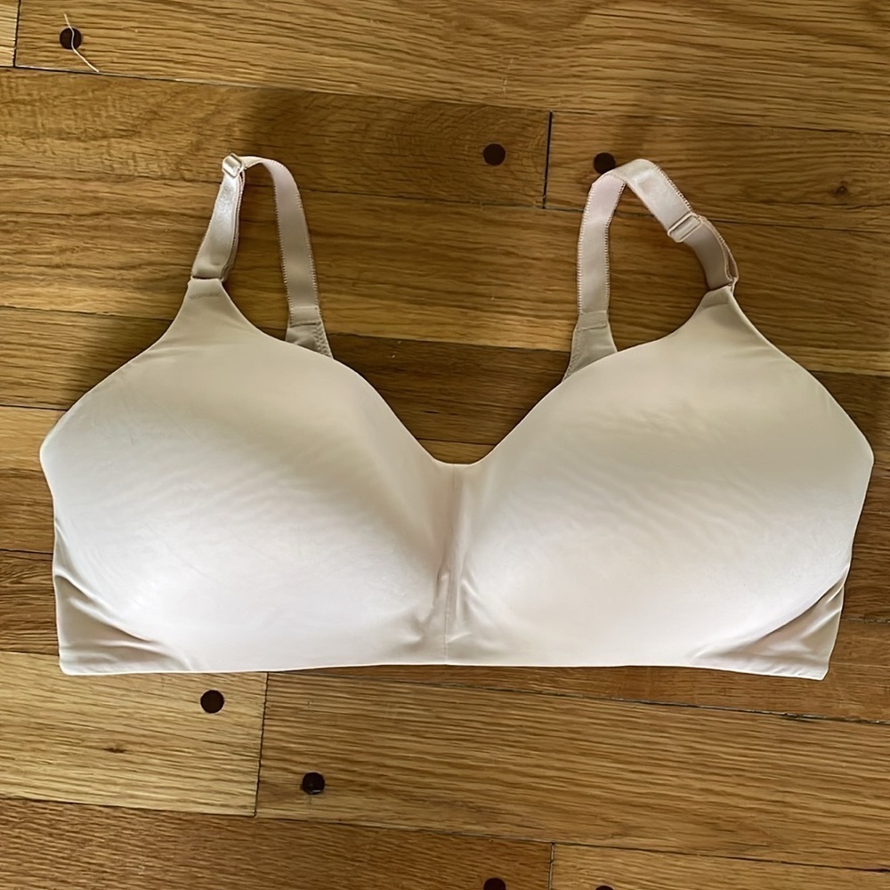 Torrid Curve 42DDD Nude Bra 360 Back Smoothing Wire Free Lightly Lined Everyday